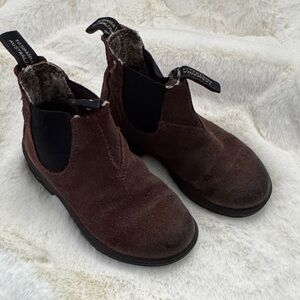 Blundstone boots size 10